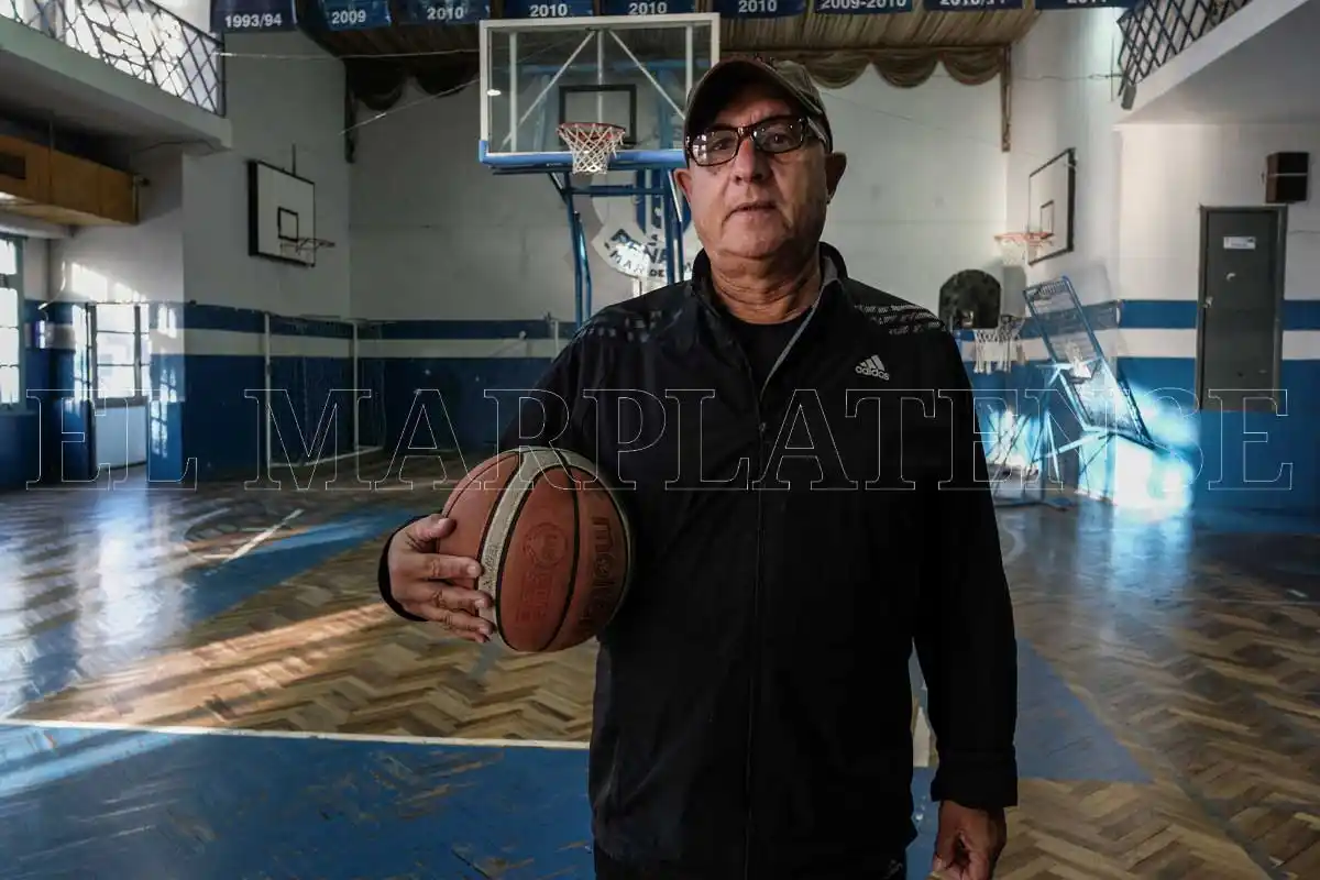 Tras la era de Leo Gutiérrez, Peñarol apuesta a los pibes