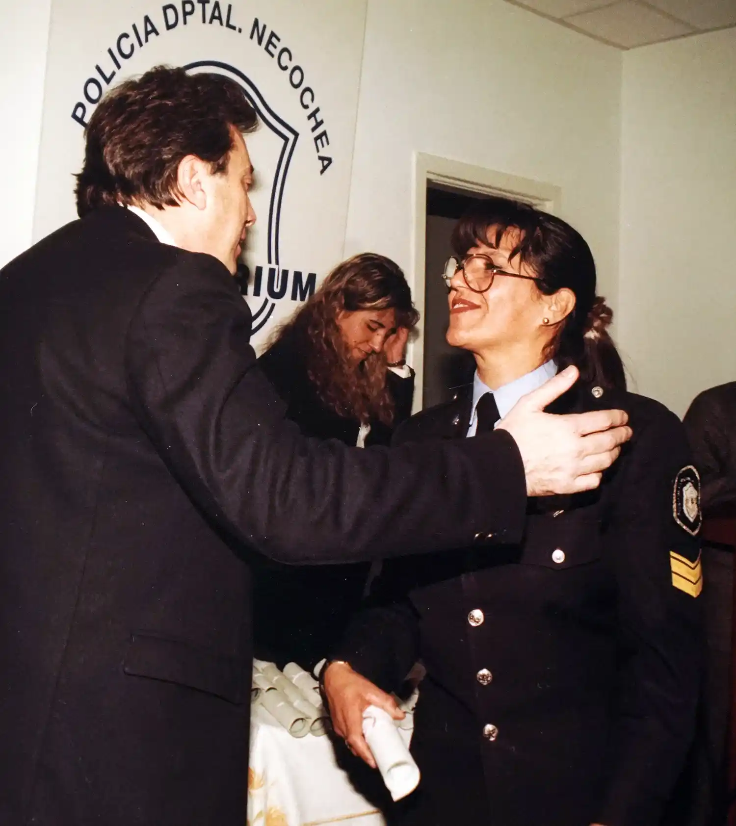 Diploma. De un curso de Socorristas, recibió Sosa de parte del doctor José Luis Do Pico