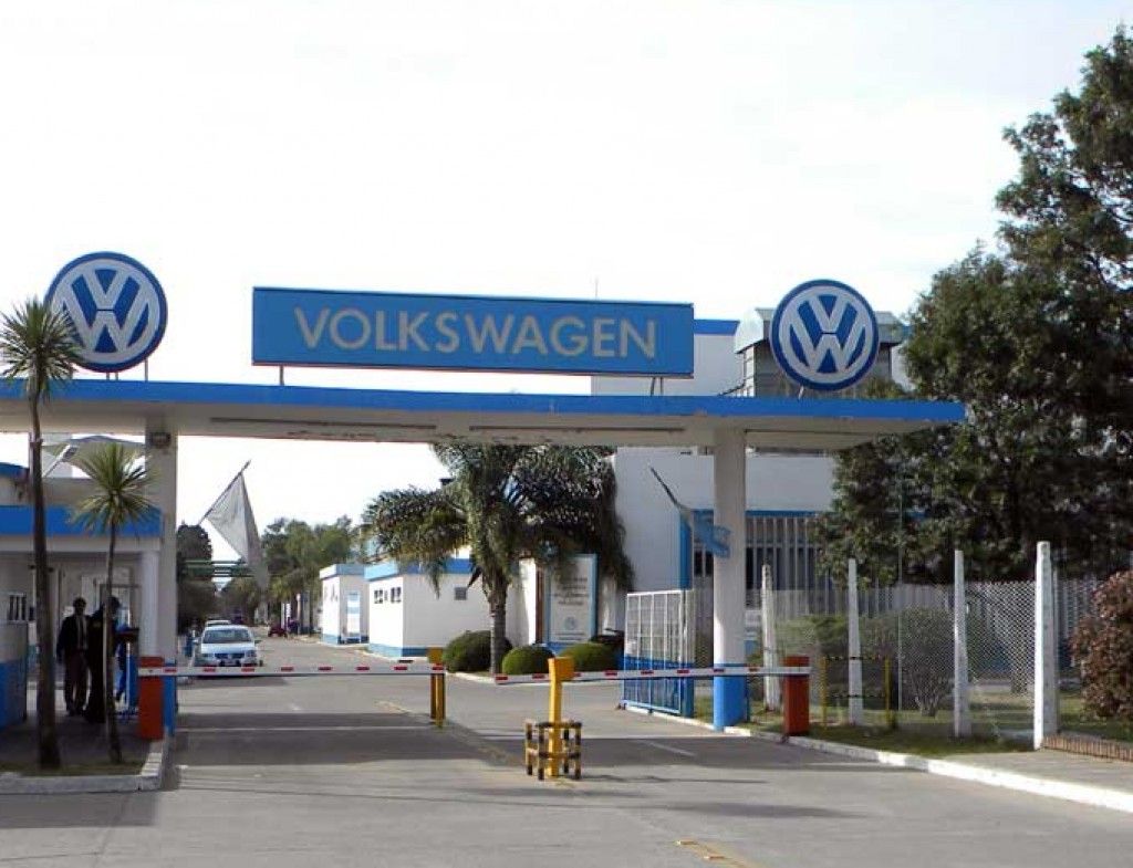 Volkswagen retrocede en suba de precios tras salida del cepo