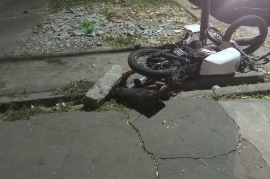 Así quedó la moto tras el siniestro