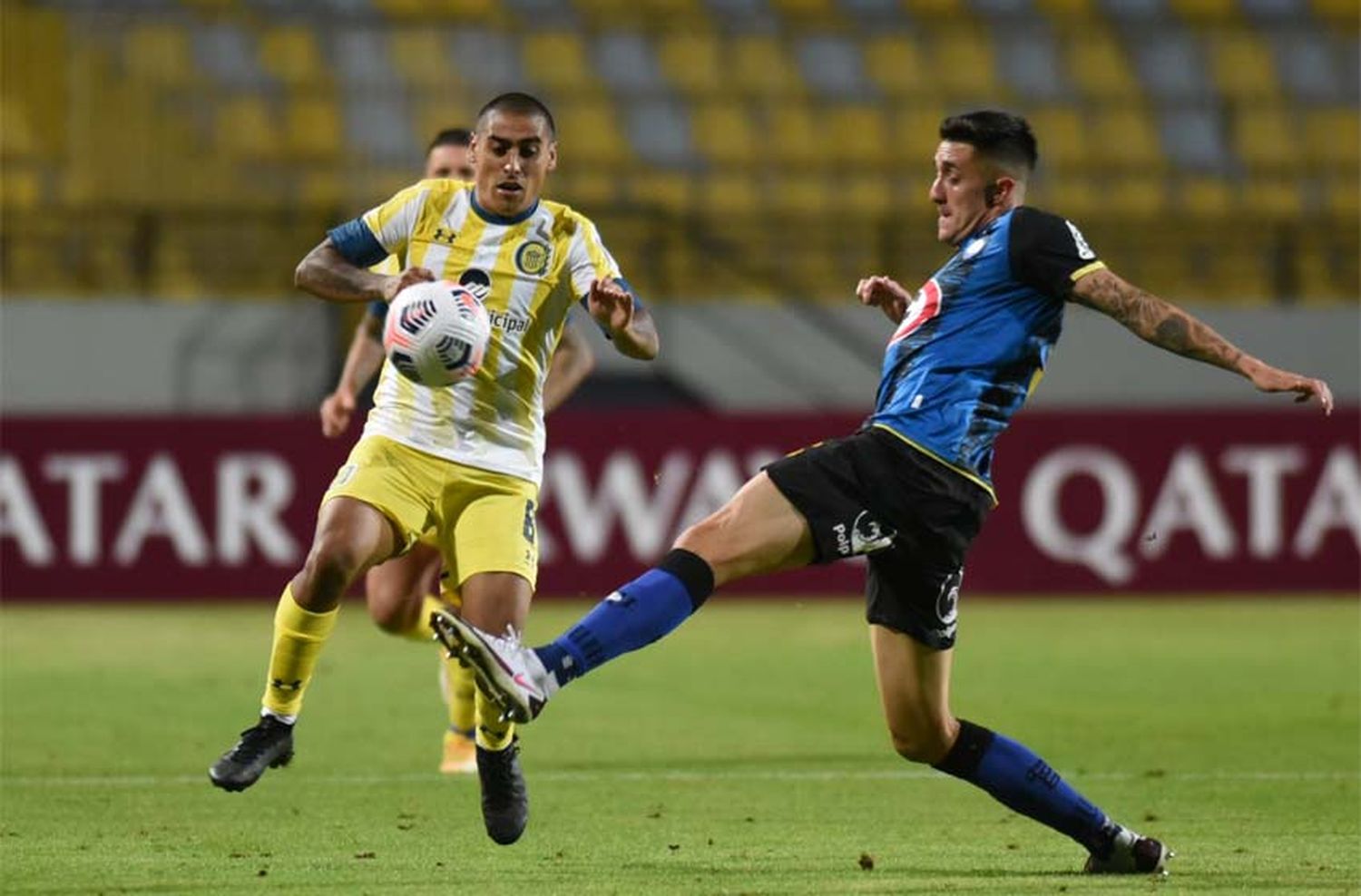 Con casi todo el partido con 10, Central igualó ante Huachipato y se trajo un valioso punto de Chile