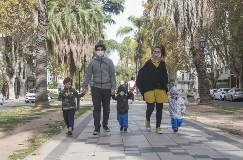 Sábado a puro invierno en Rosario: frío pero con un sol que calma las ansiedades