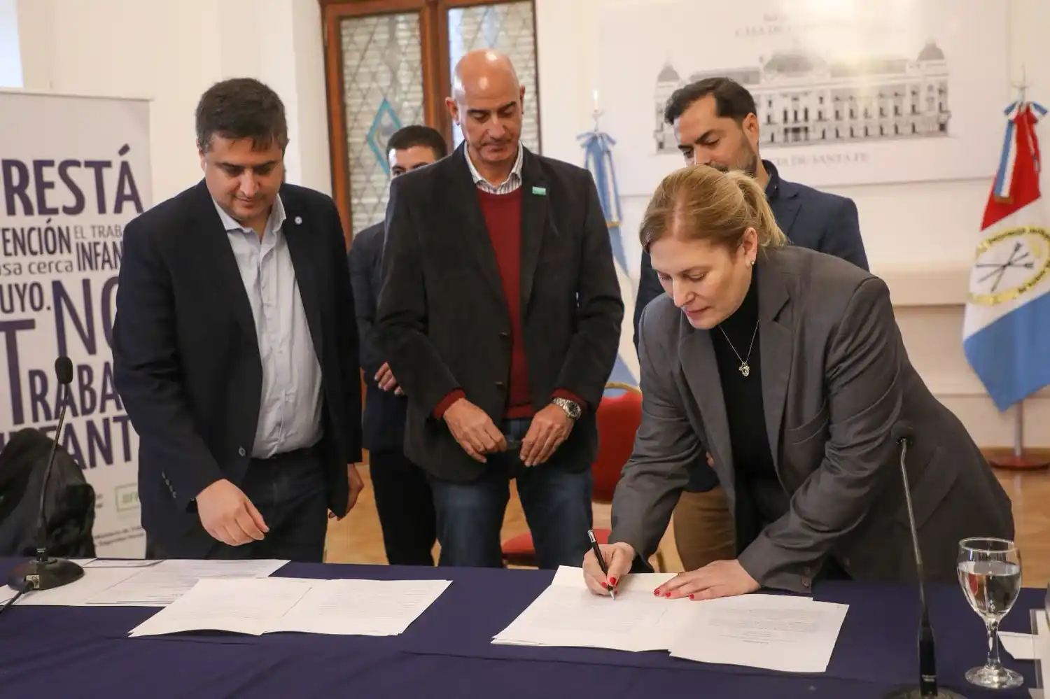 Del encuentro formaron parte representantes de municipios y comunas, entidades gremiales, empresas, e instituciones.