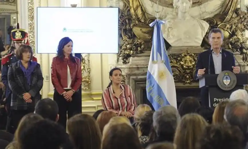 Tras sus dichos, el Gobierno analiza denunciar a Cordera por "apología del delito"