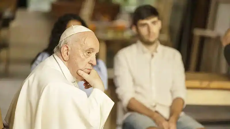 Papa Francisco alertó por el aumento del consumo de drogas entre los jóvenes