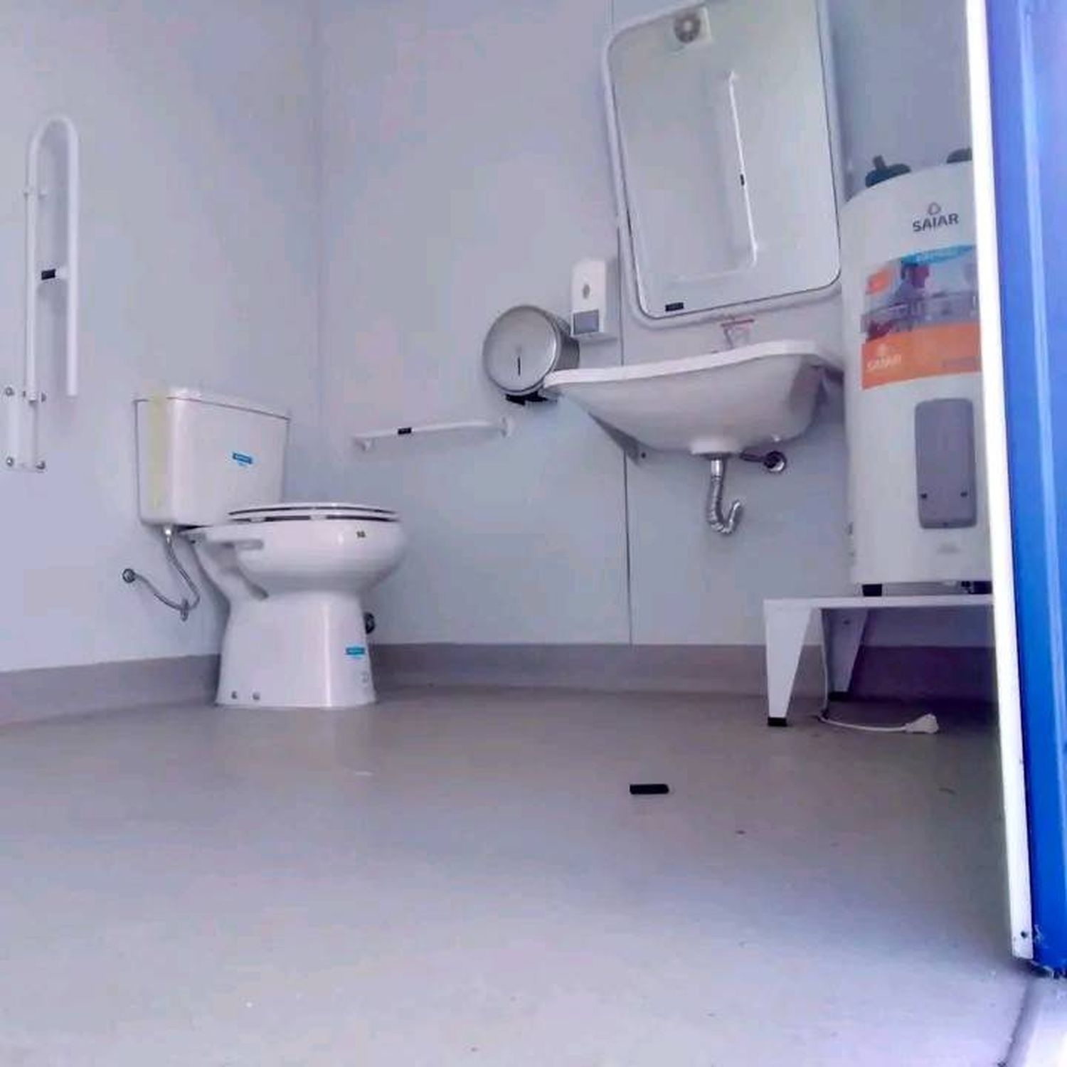 Nuevos módulos sanitarios para La Academia