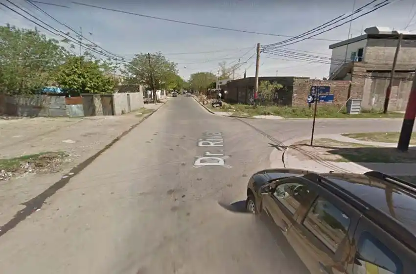 Asesinaron a un hombre disparándole desde una moto