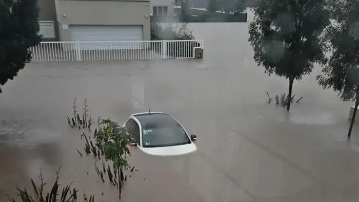La Provincia calificó la inundación de Bahía Blanca como una “tragedia” y enviará asistencia