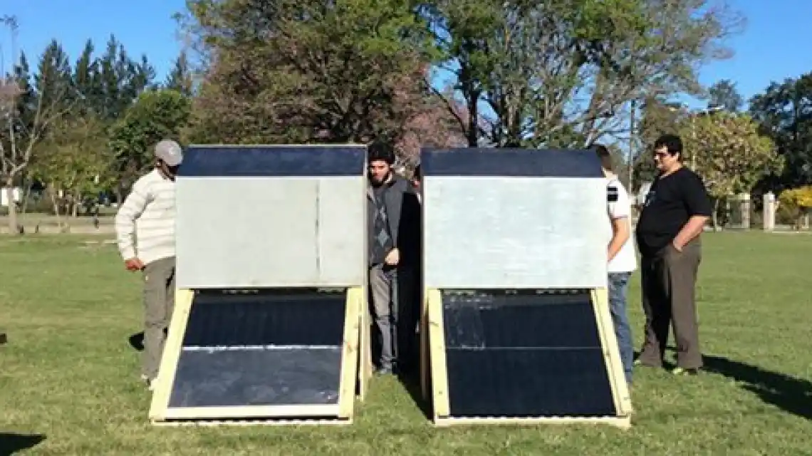 Dictan talleres de autoconstrucción de secadores solares