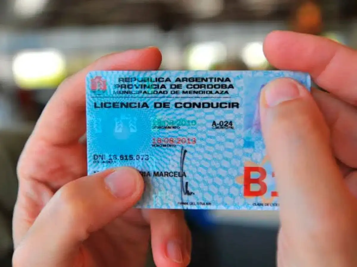 Para renovar la licencia los mayores de 65 años deberán pedir turno web