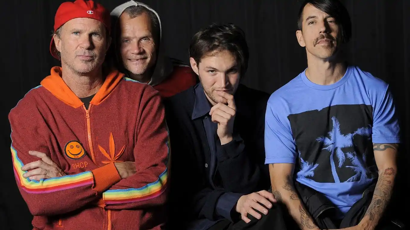 Internaron al cantante de los Red Hot Chili Peppers