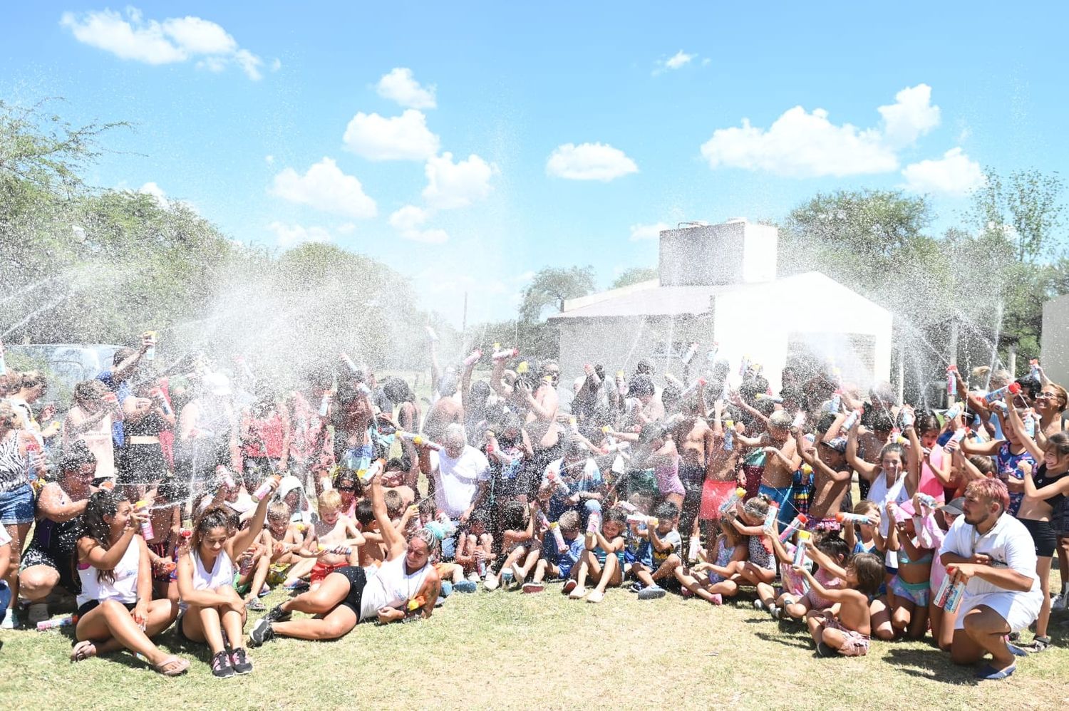 Davico encabezó el cierre de la colonia de vacaciones de Pueblo Belgrano