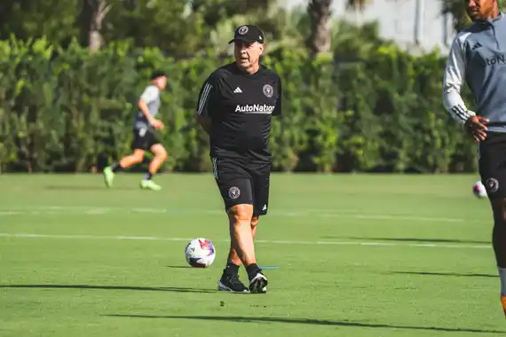 Martino dirigió su primer entrenamiento en Miami