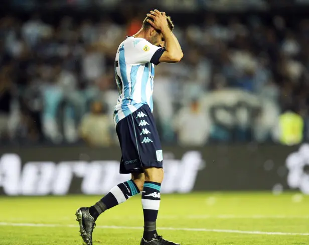 Racing mereció más, pero volvió a perder
