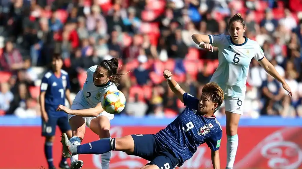 Con la solidez de Barroso, Argentina defendió el 0-0