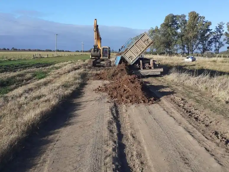 Estación Lazo: arreglos en caminos, nueva maquinaria y festejo por el Día del Niño