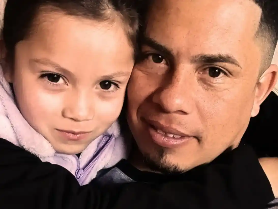 El 25 de febrero de 2025 ocurrió la muerte de Kim Gómez, al ser arrastrada 15 cuadras tras el robo de un auto en la ciudad de La Plata.