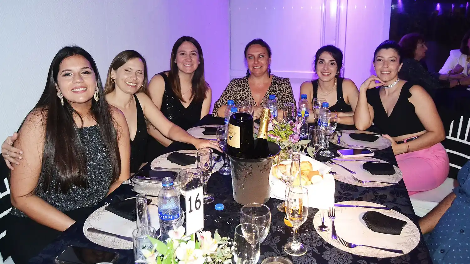 Gran cena solidaria a beneficio de la Escuela “Lucecitas”