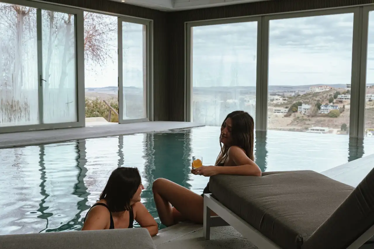Sentirse de vacaciones sin hacer valijas: Faro Verde Turismo lanza beneficios exclusivos para tandilenses