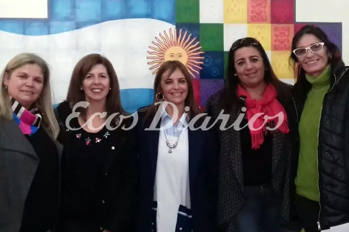 Padres de alumnos expresaron sus opiniones a autoridades educativas