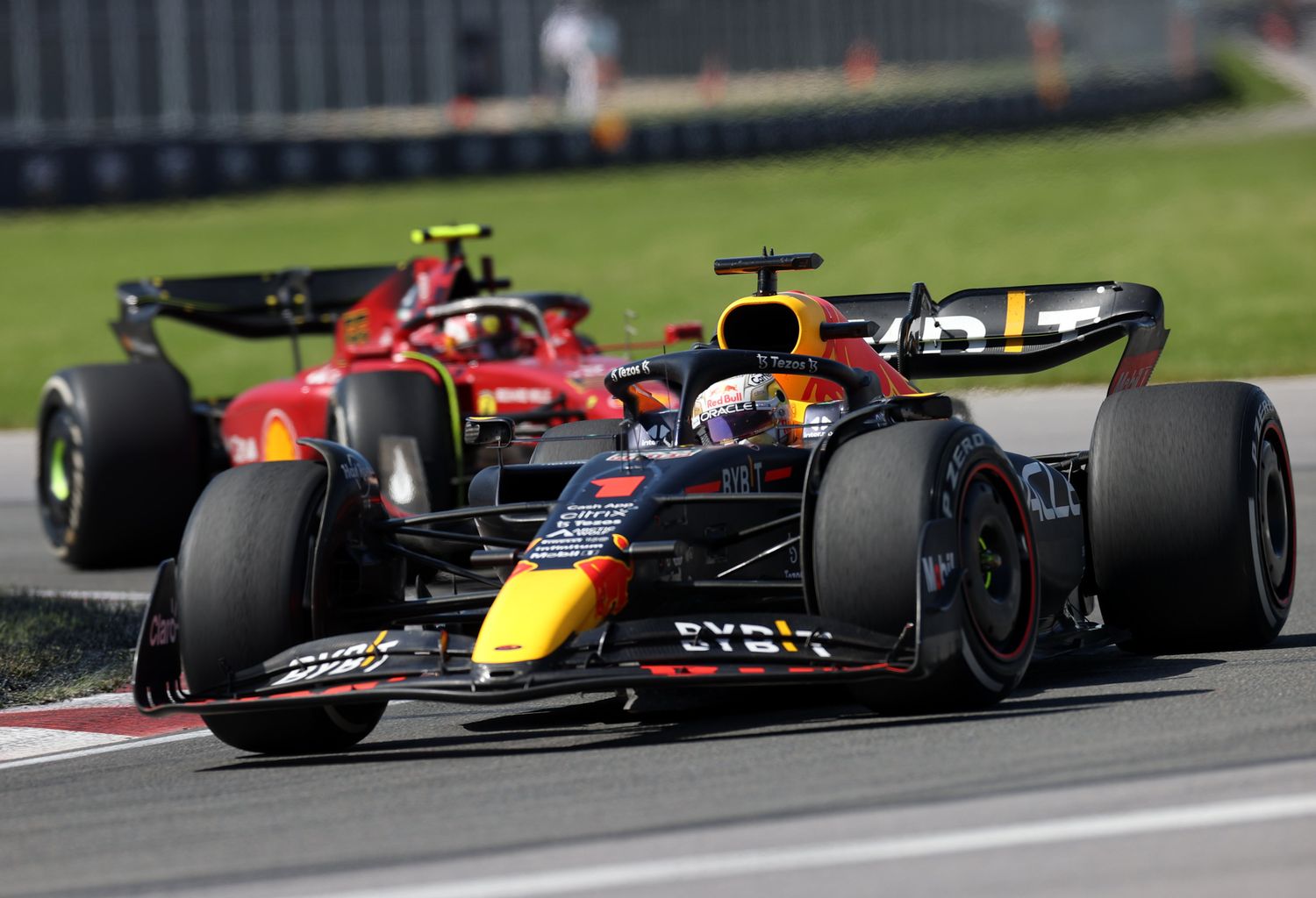 Verstappen se defendió al final y consiguió la victoria