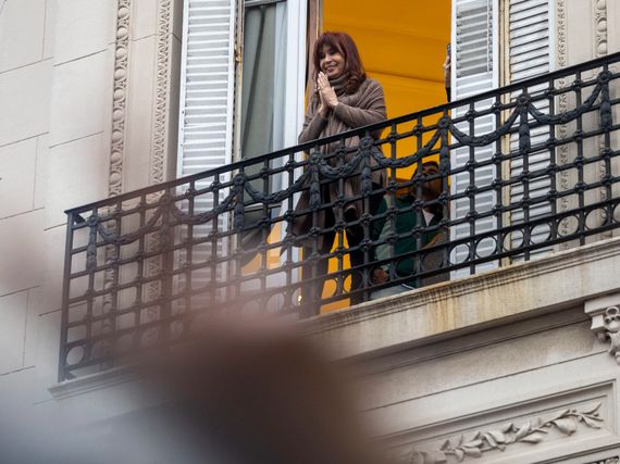 El fiscal ante Casación avala que Cristina Kirchner continúe con prisión domiciliaria