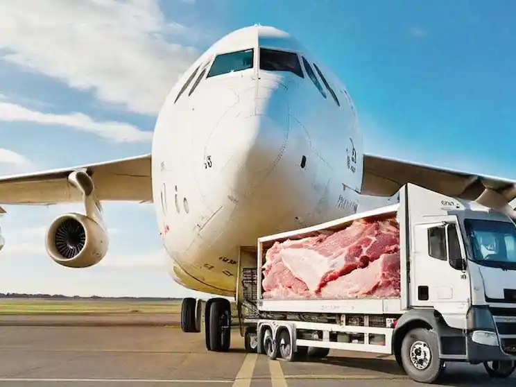 Córdoba concreta su primera exportación aérea de carne refrigerada a Europa