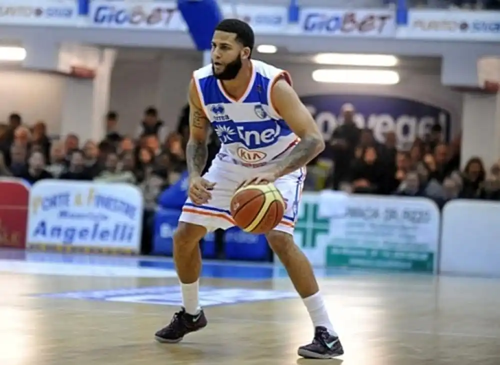 Peñarol se llena de extranjeros: contrató a Darryl Jackson