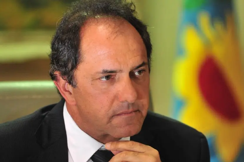 Tribunal de cuentas desaprueba gastos por 8 mil millones durante la gestión de Scioli