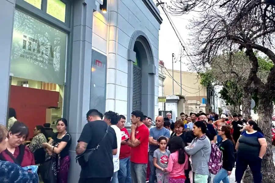 Comenzó la firma de boletos de compra-venta de los 315 lotes adjudicados