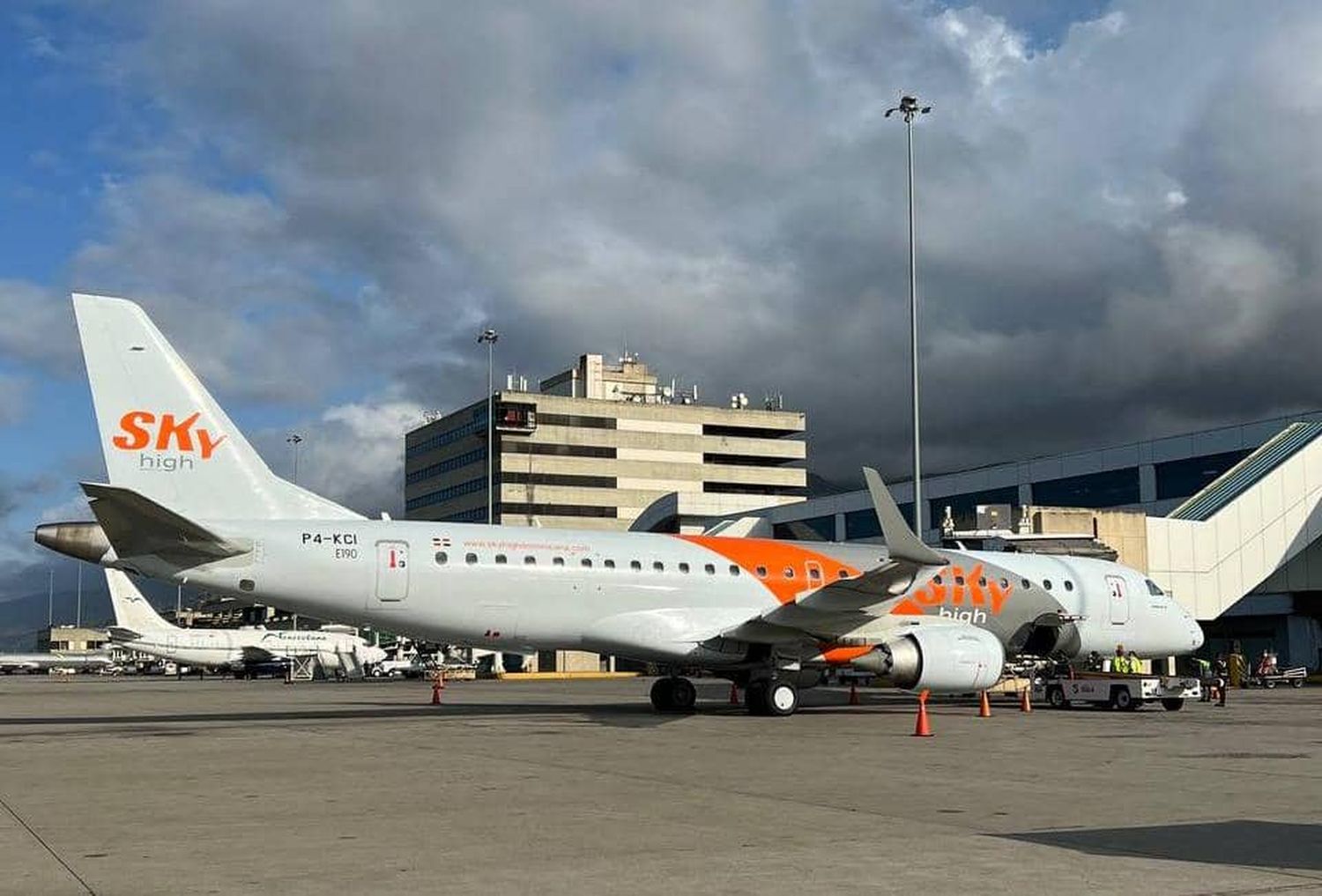 Sky High Aviation Services increases its flights to Venezuela