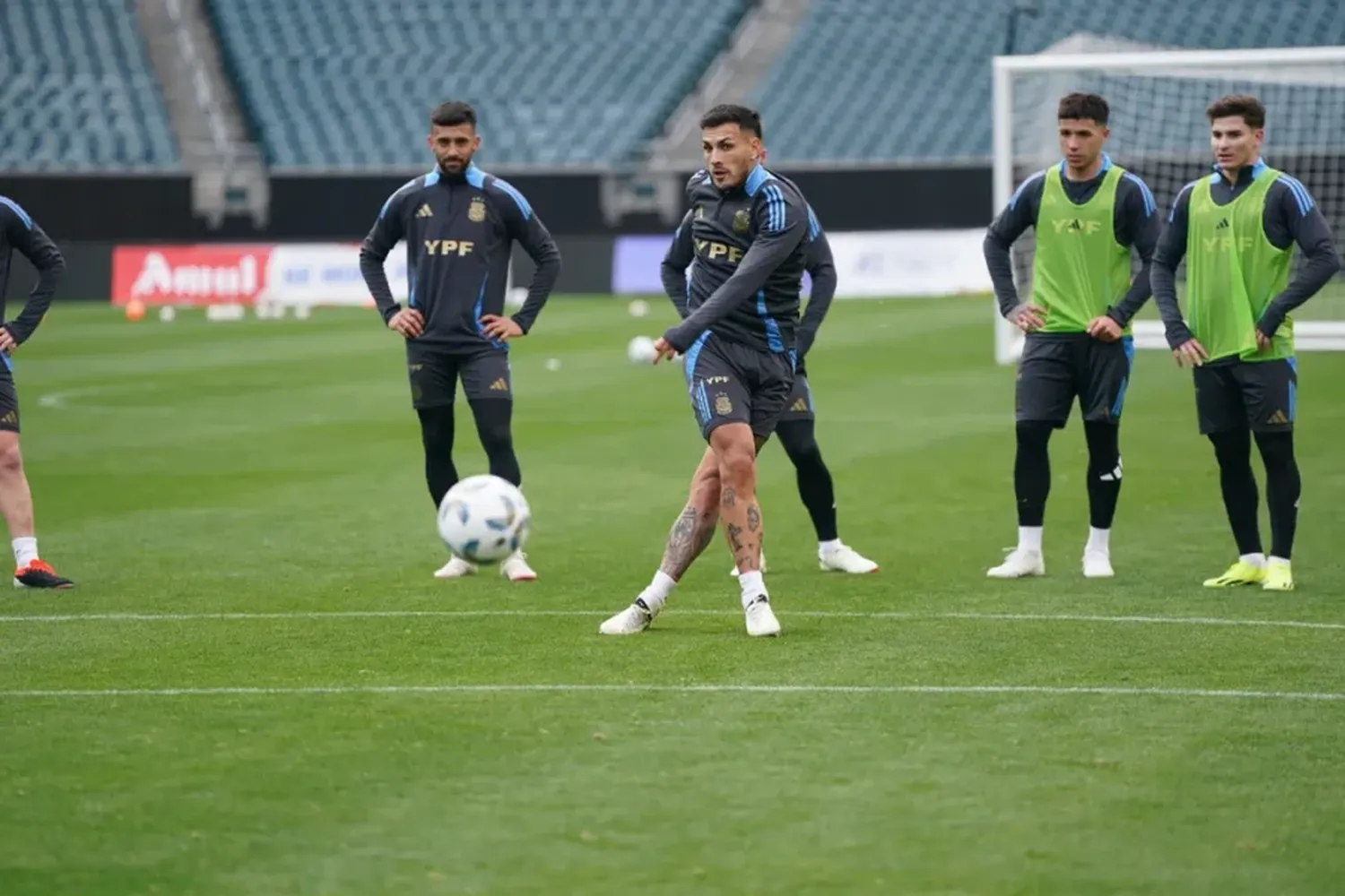 Scaloni define el equipo para enfrentar a El Salvador