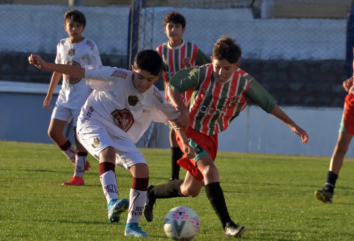 La escuela platense Beto Ávalos y Unión y Progreso fueron rivales en la primera fecha.