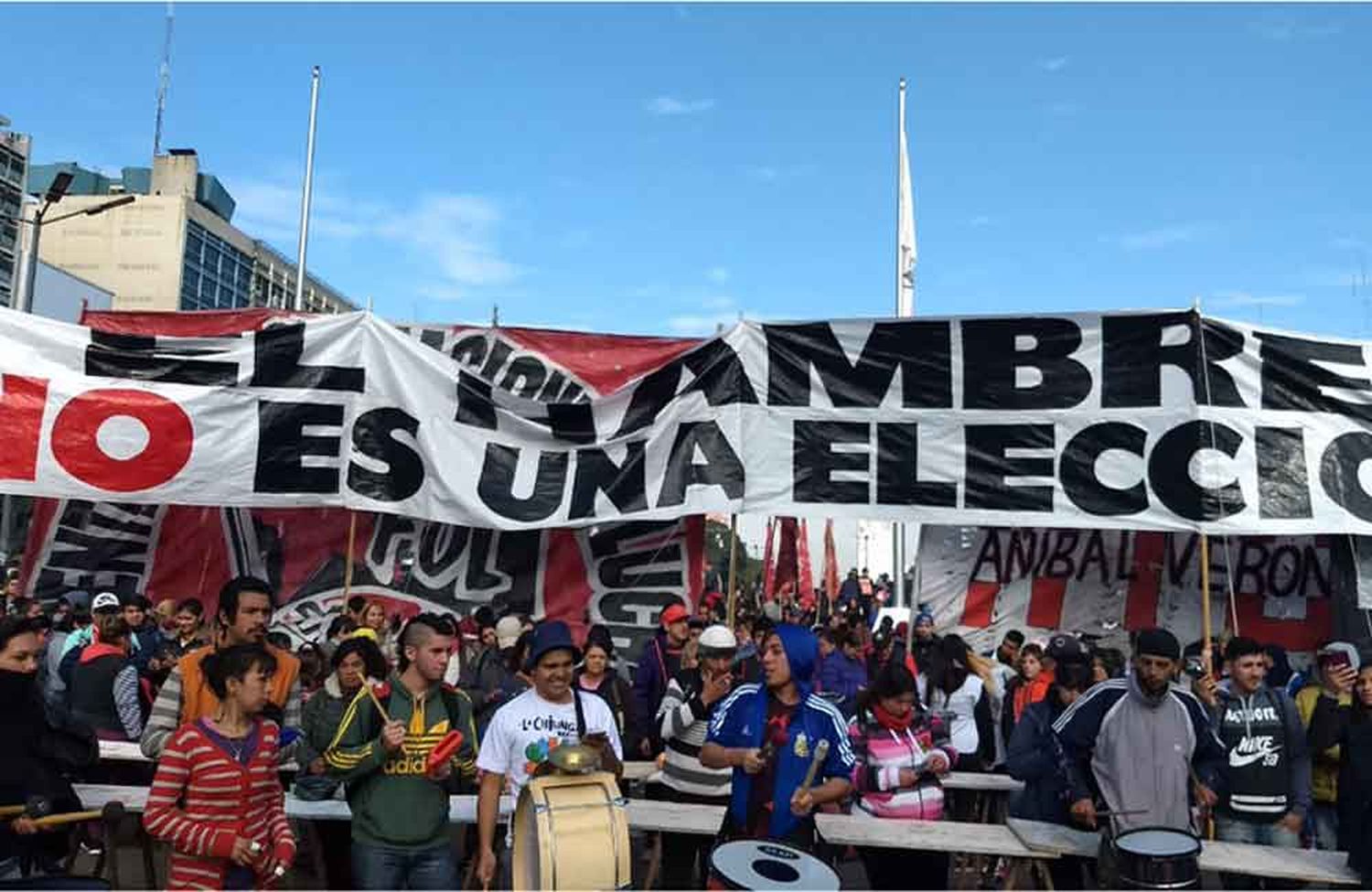 Organizaciones sociales hicieron un “Polentazo” en el Obelisco
