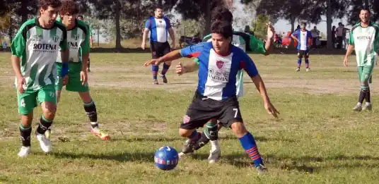 Veinte equipos de Necochea,  Quequén y la región animarán el 6° Regional Amateur de fútbol