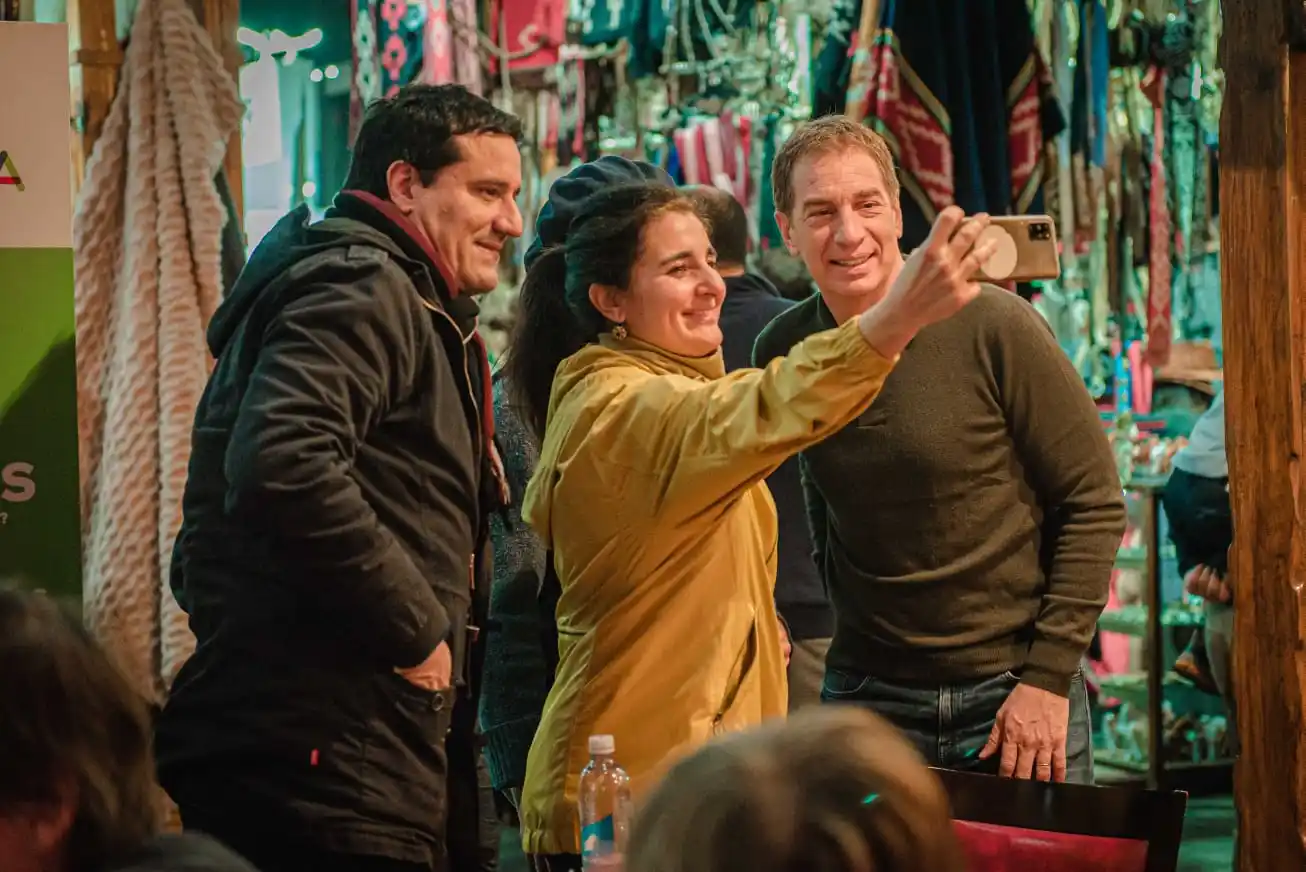 Santilli, Abad y Etchecoin recorrieron juntos La Rural y manifestaron su apoyo al campo