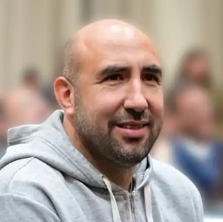 imagen César Valicenti