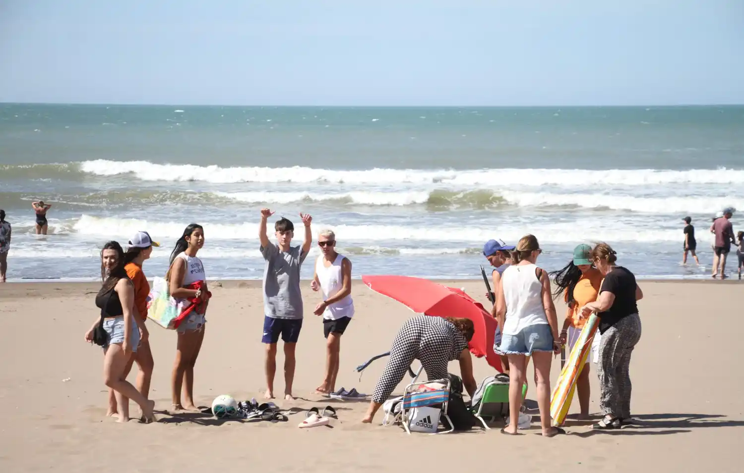 La quincena cambió pero el viento sigue