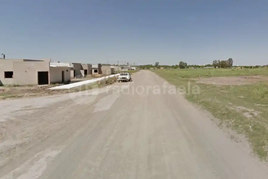 Un niño de 9 años fue mordido por un perro mientras circulaba por calle Arias