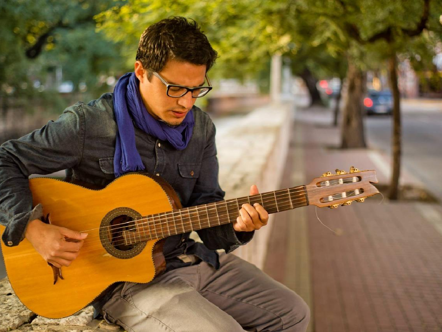Fer Romero canta en Somos Viento