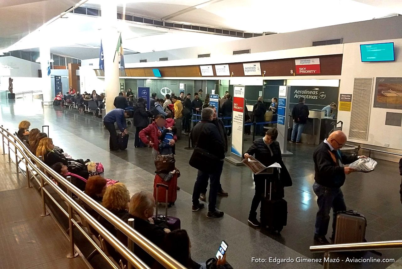 Agosto en la aviación comercial argentina: cabotaje sigue creciendo; leve baja en internacional