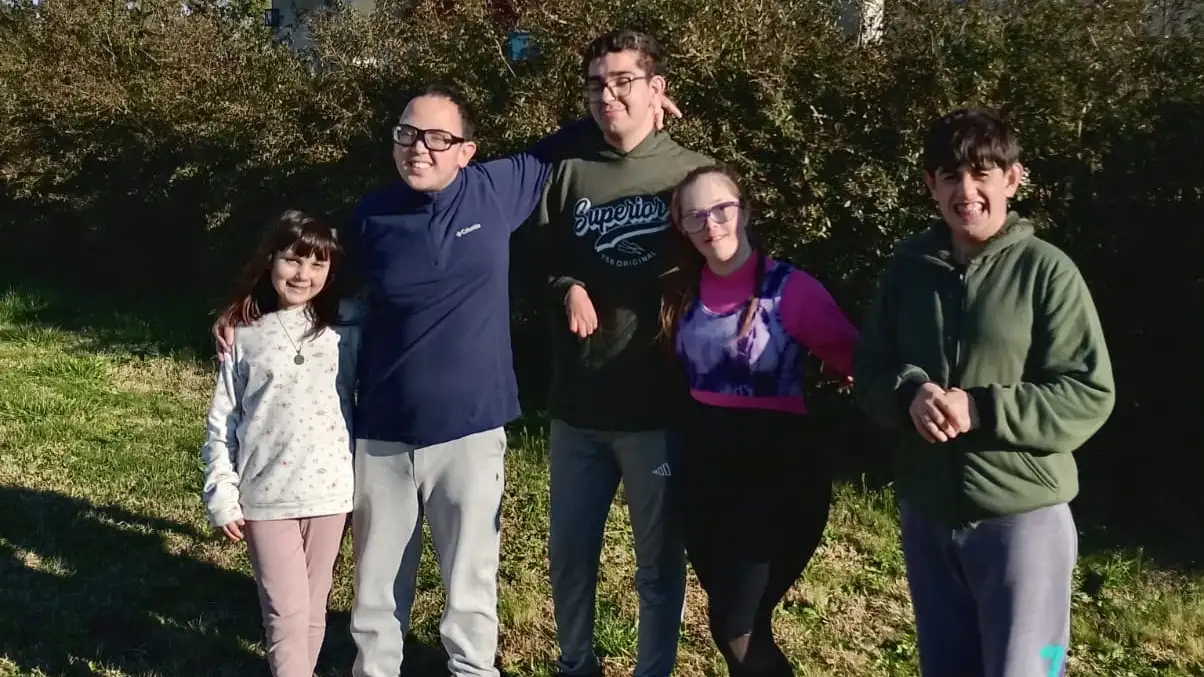 Los cinco jóvenes que representarán a Ciane en la etapa local de los Juegos Bonaerenses 2026.