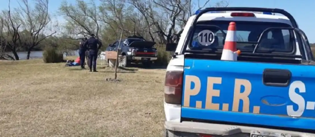 Tres delincuentes encapuchados asaltaron y dejaron maniatado a un hombre