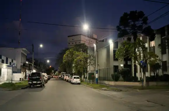 Piden iluminación en los barrios Santa Rosa del Mar y Antártida Argentina