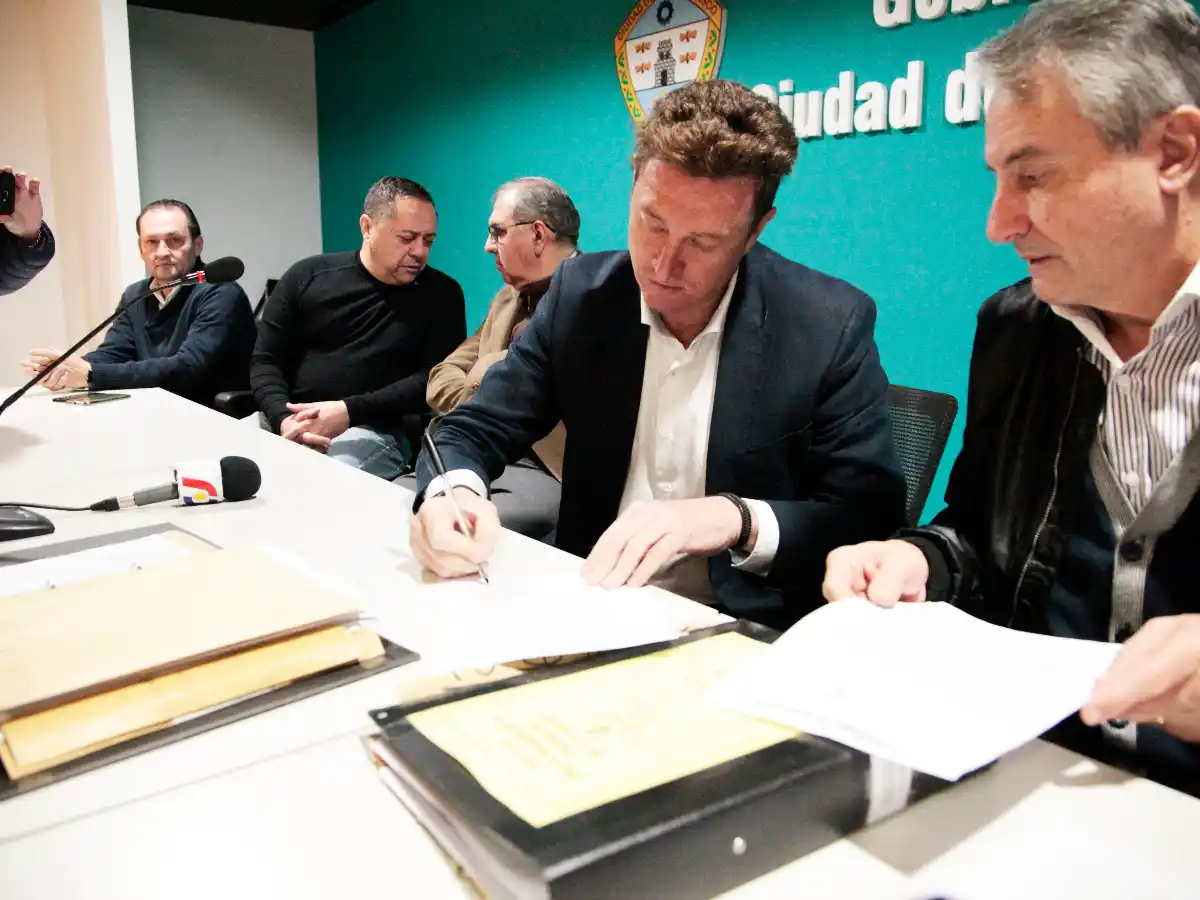 Preadjudicaron obra para barrio San Francisco y tecnología para la Asistencia 