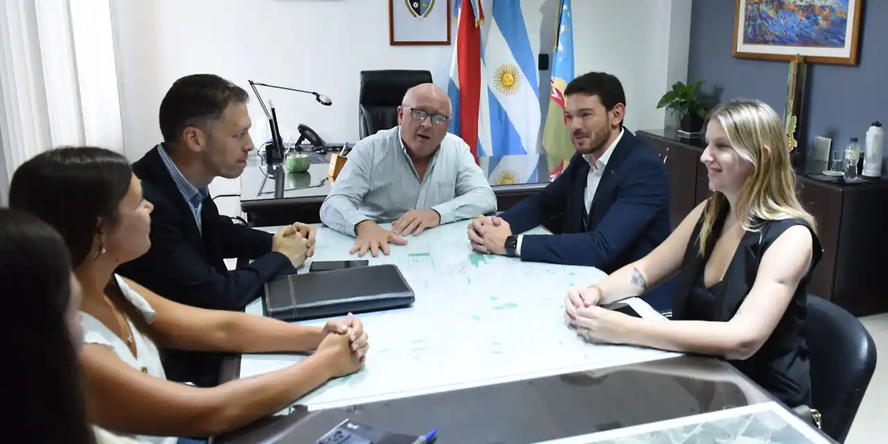 Crespo: Avanzando hacia la transparencia y modernización del Estado