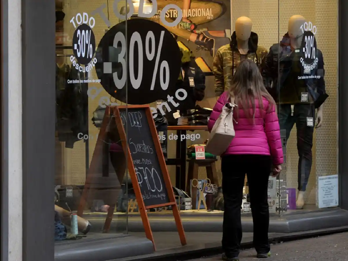 Golpe duro a las ventas minoristas pymes por el coronavirus: cayeron 48,7 %