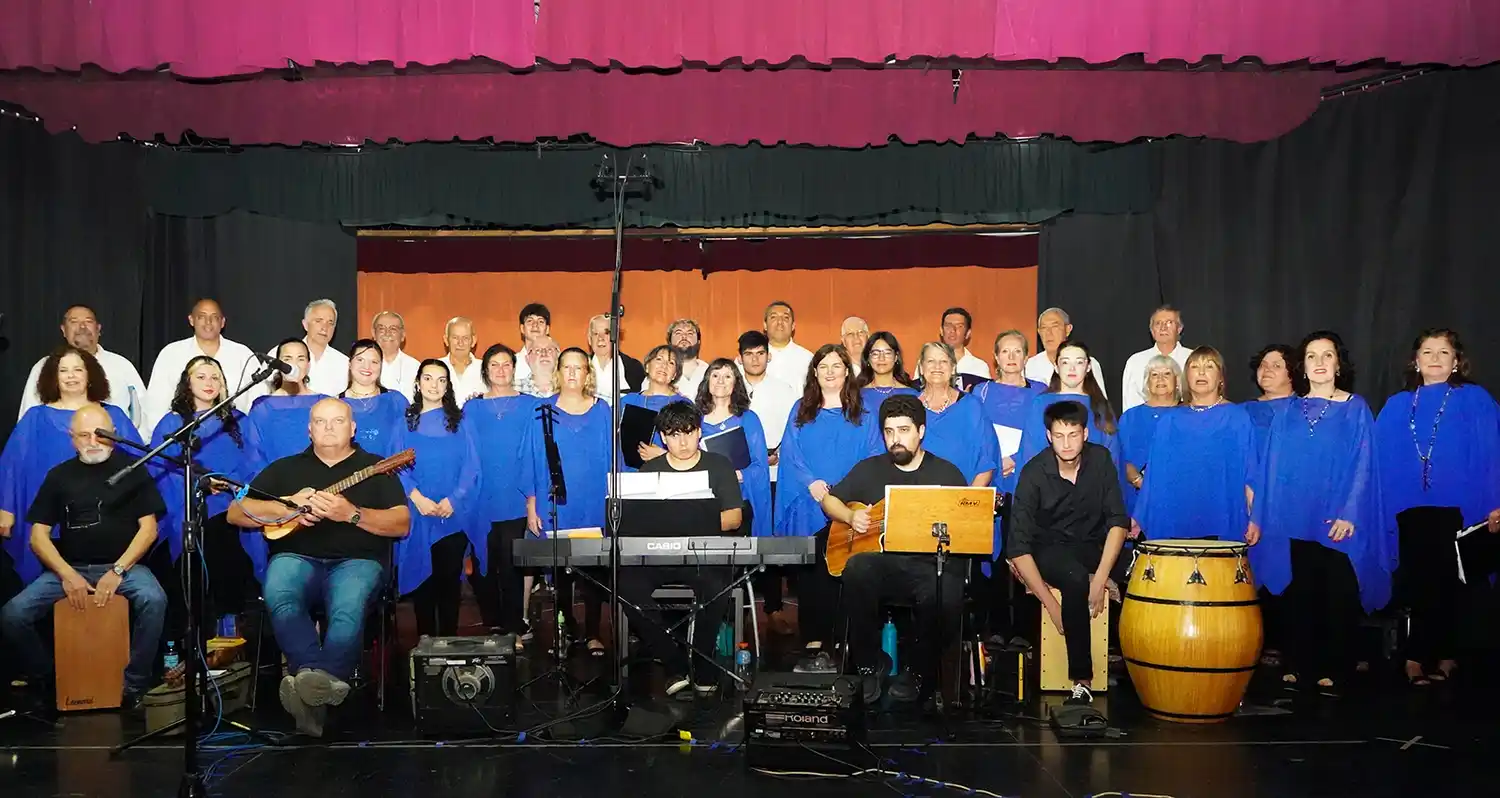 Coral Quimey. Dirigido por Eduardo Liboreiro