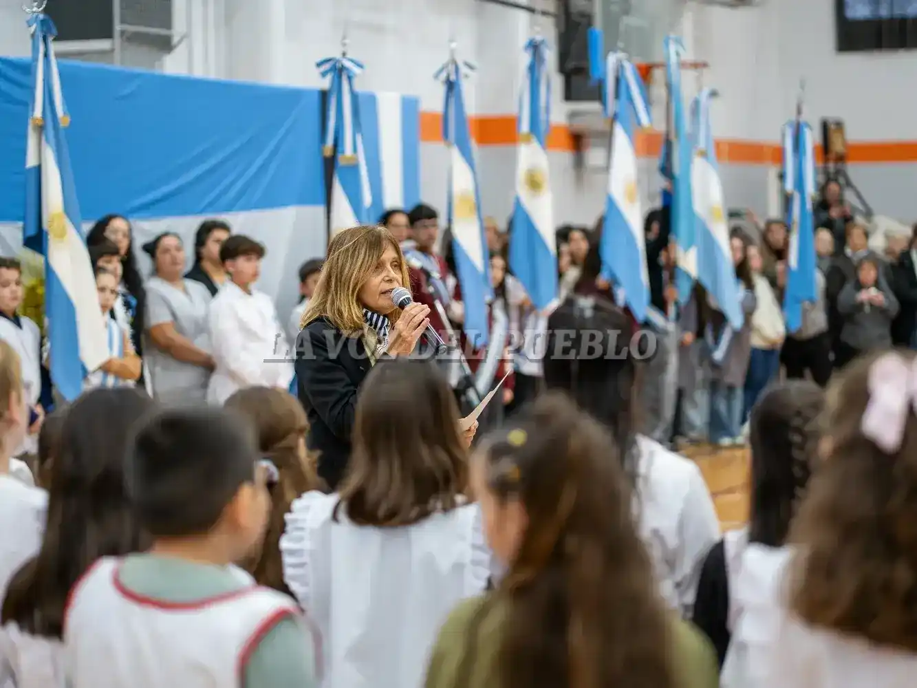Durante el encuentro protocolar, pronuncio unas palabras la inspectora de nivel Primario, Karina Montemurro