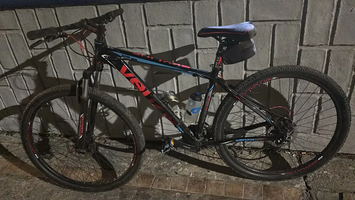 Un ciclista resultó herido tras un accidente con una camioneta